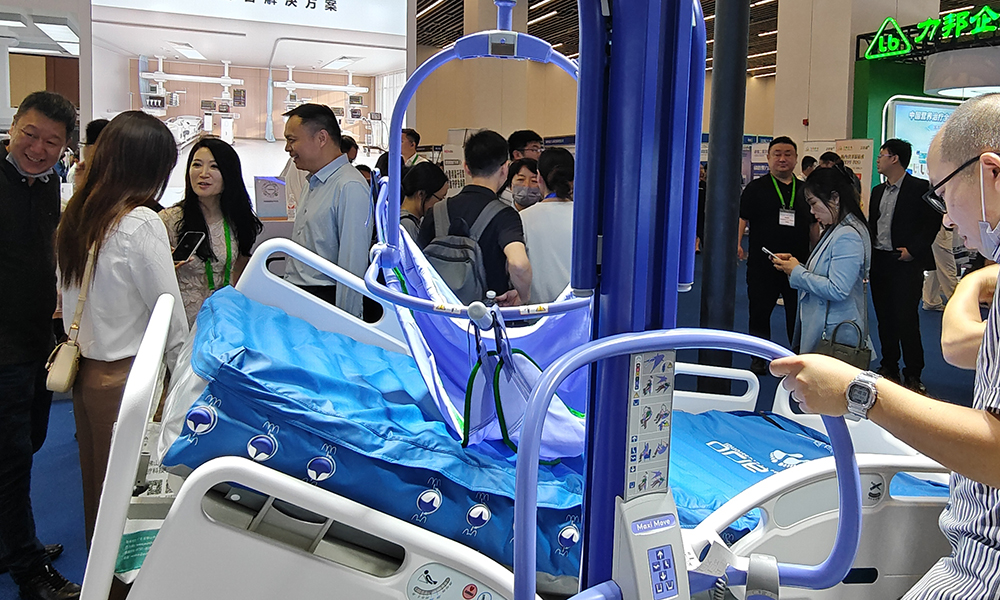 Caretek Shines at 2025 Changsha Critical Care Conference, Driving Innovation with Smart Technology